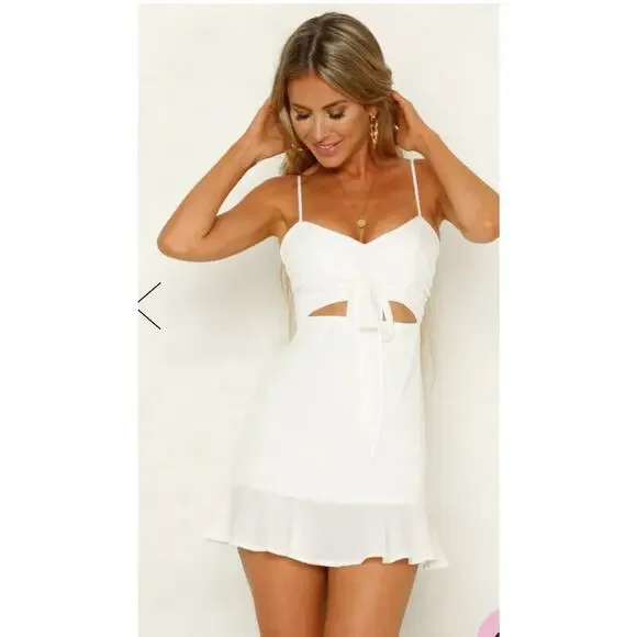 NWT Hello Molly White Cut Out Dress Bride/ Shower/ Bachelorette Size  6 - Picture 3 of 16